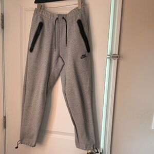 Nike Tech Men's Light Gray Joggers with Black Accents